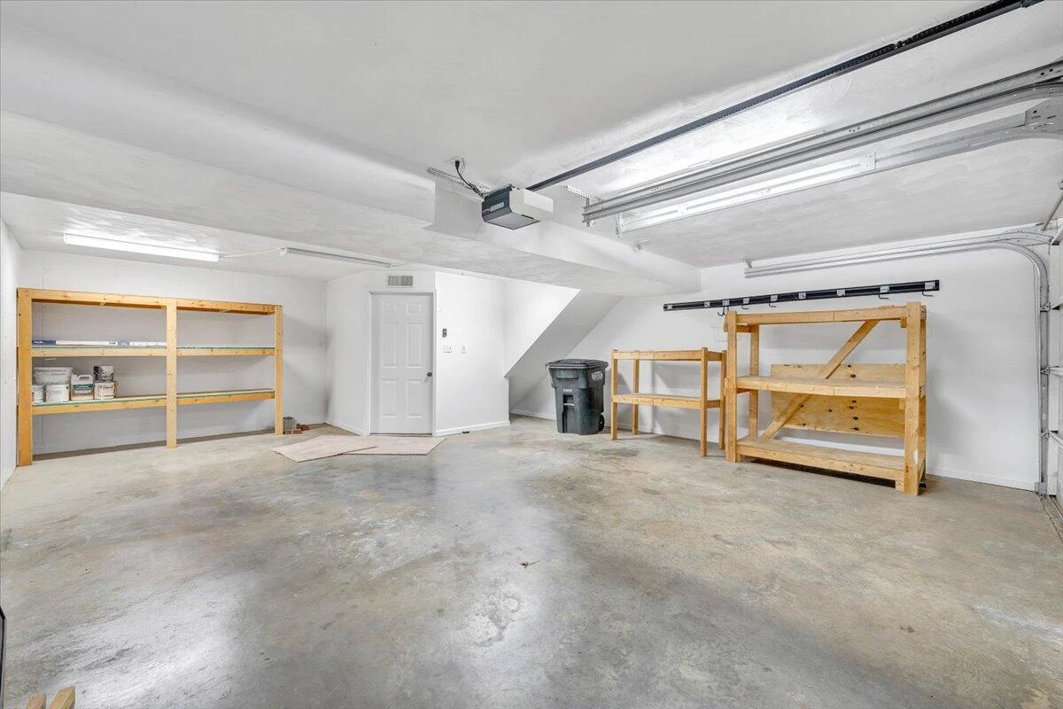 226 Bush DR - Photo 34