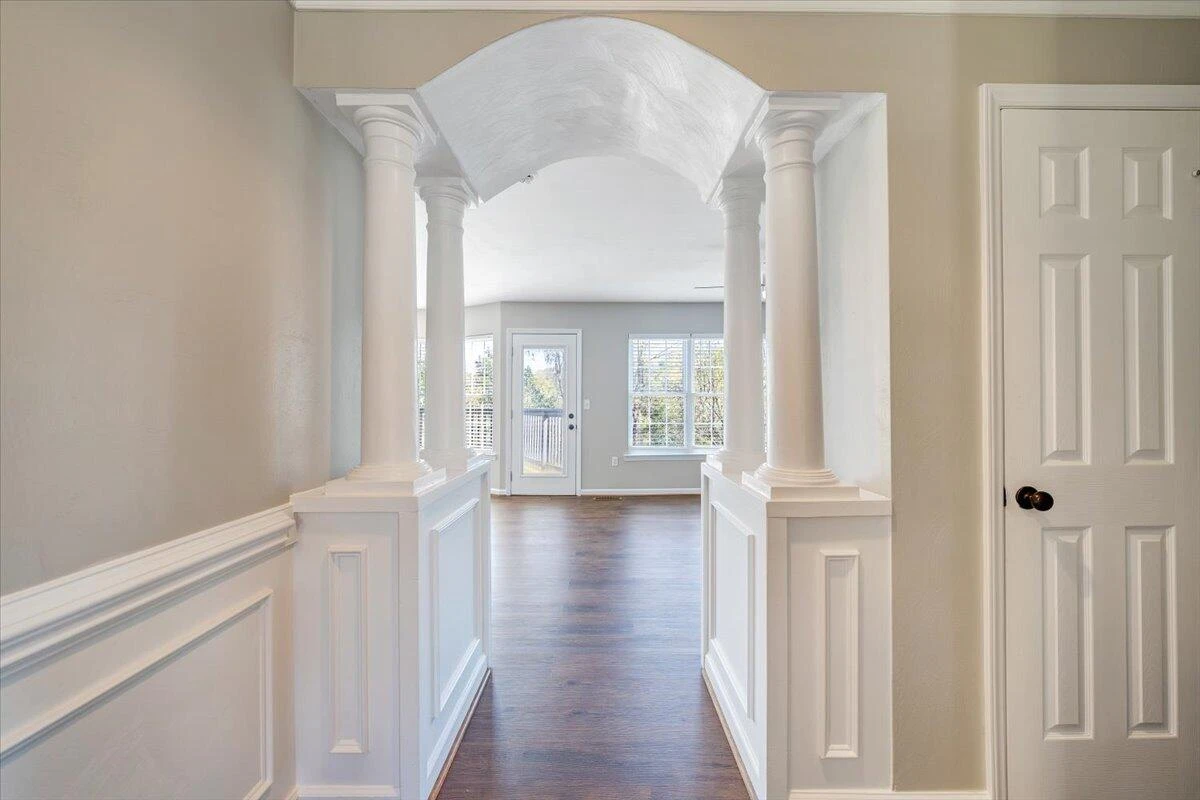 226 Bush DR - Photo 5