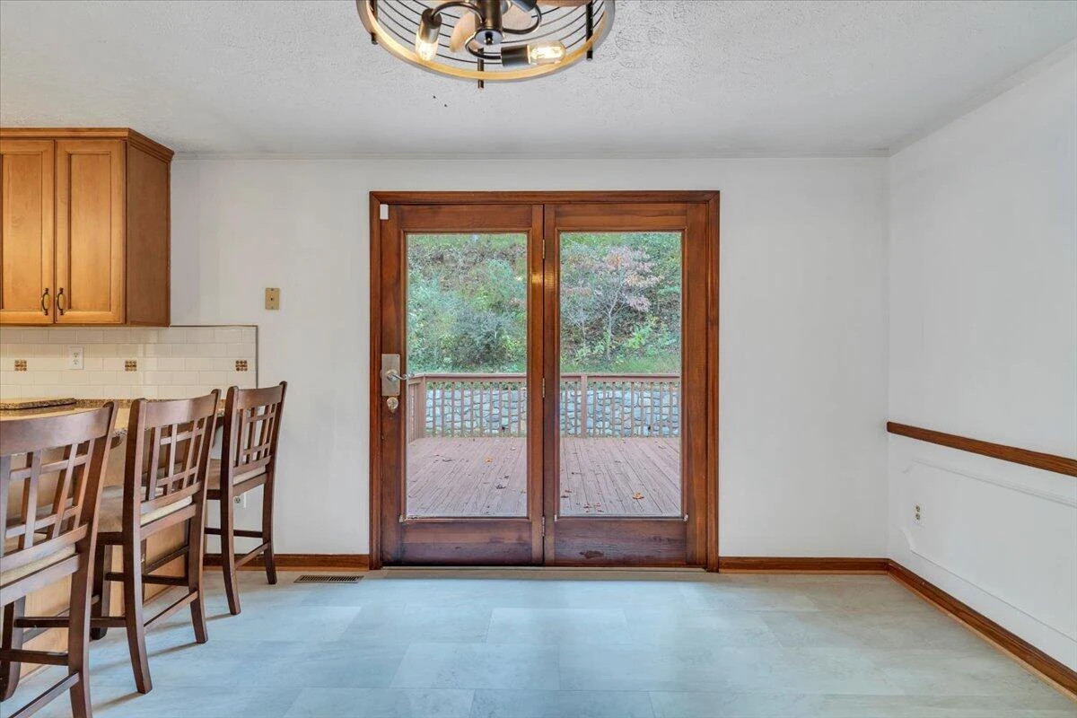 5225 Pitzer RD - Photo 11