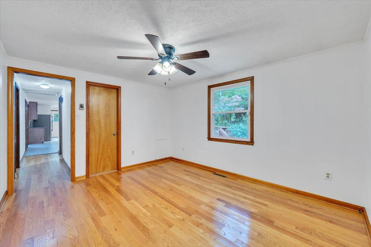 5225 Pitzer RD - Photo 16