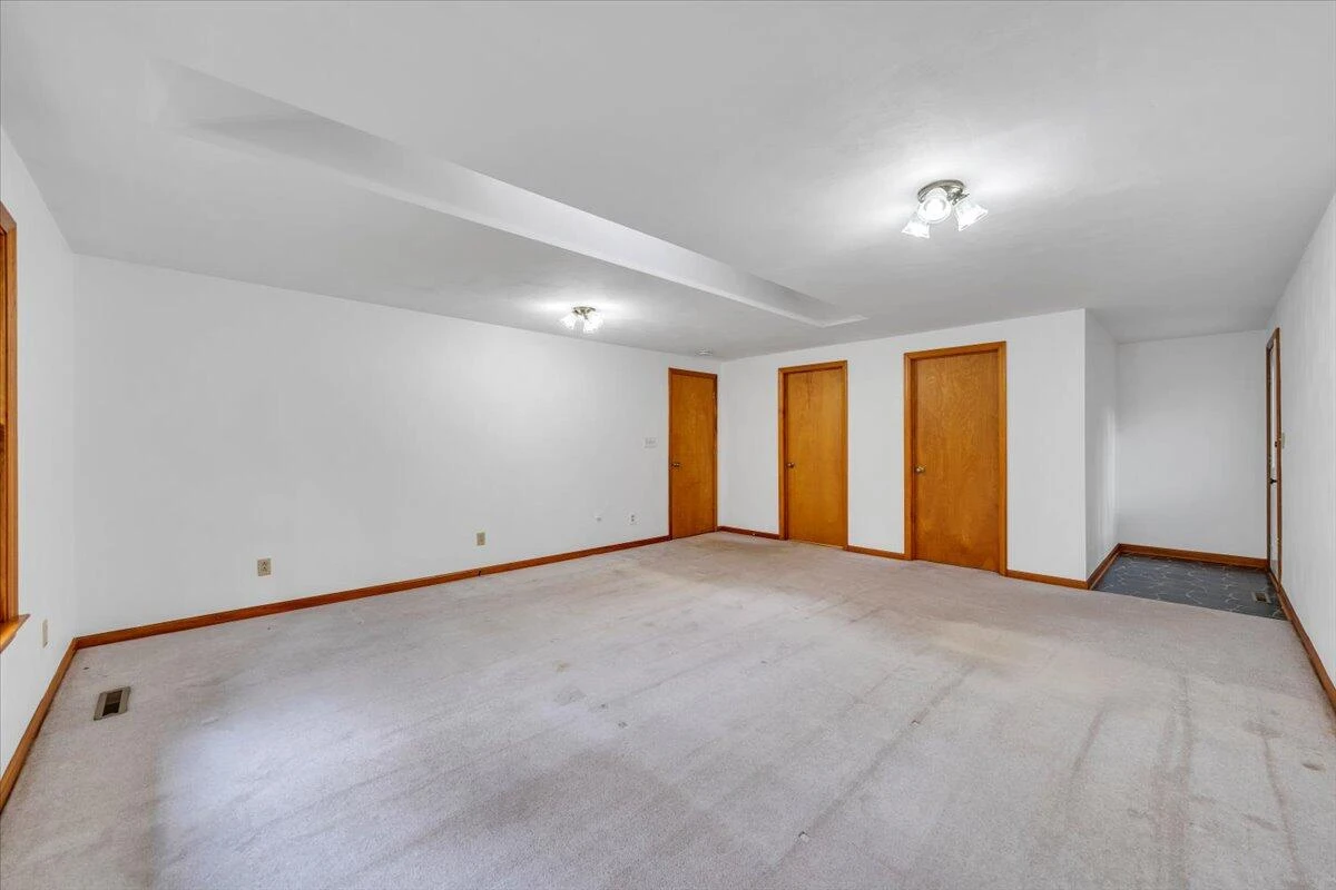 5225 Pitzer RD - Photo 20