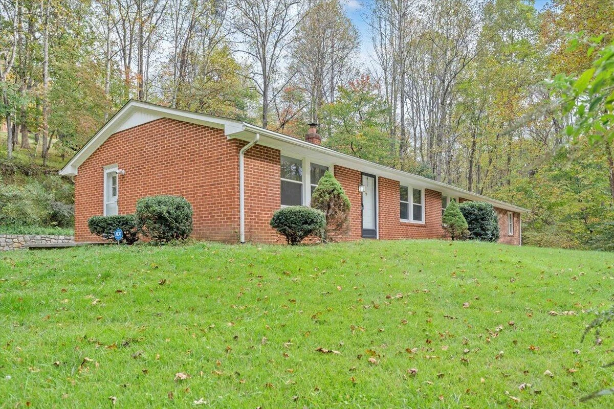 5225 Pitzer RD - Photo 32