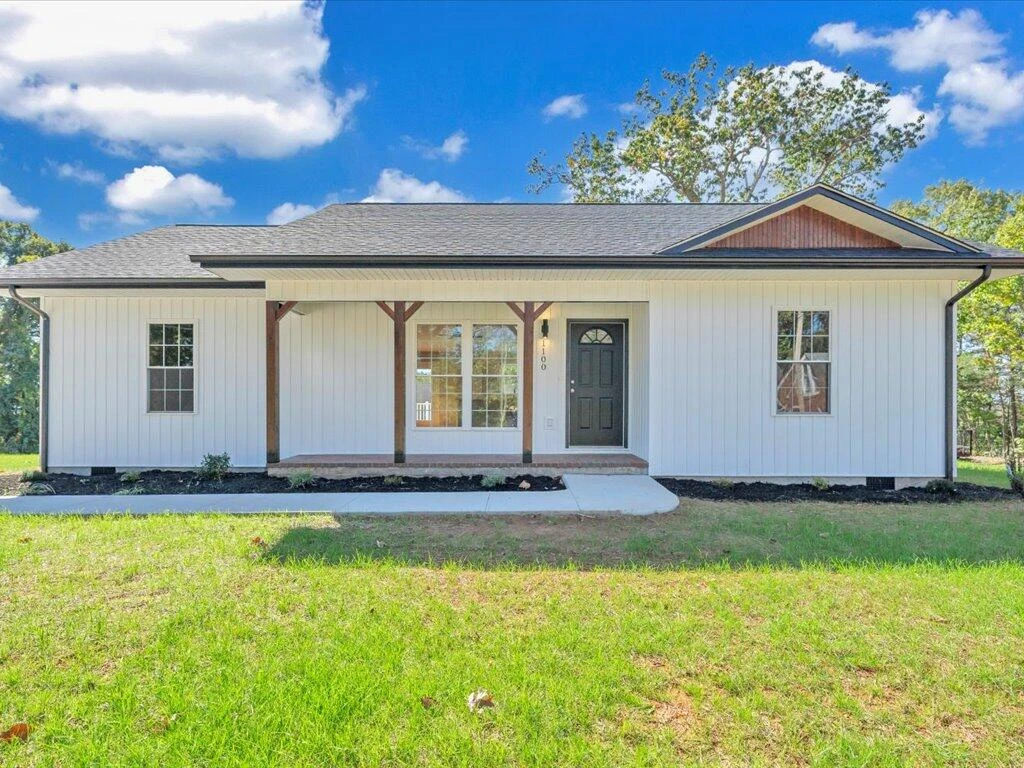 1100 Oakgrove AVE