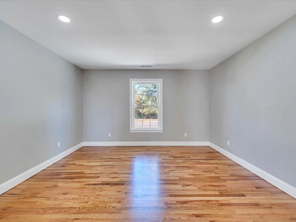 1100 Oakgrove AVE - Photo 18