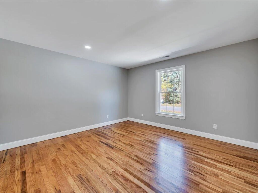 1100 Oakgrove AVE - Photo 19