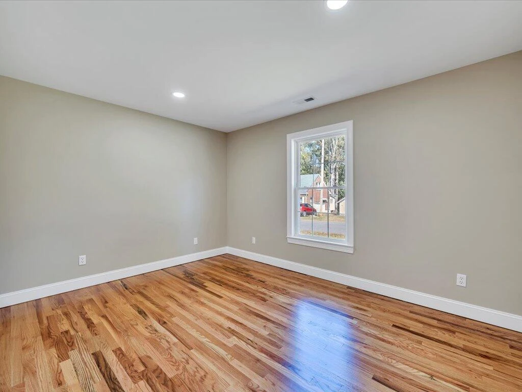 1100 Oakgrove AVE - Photo 24