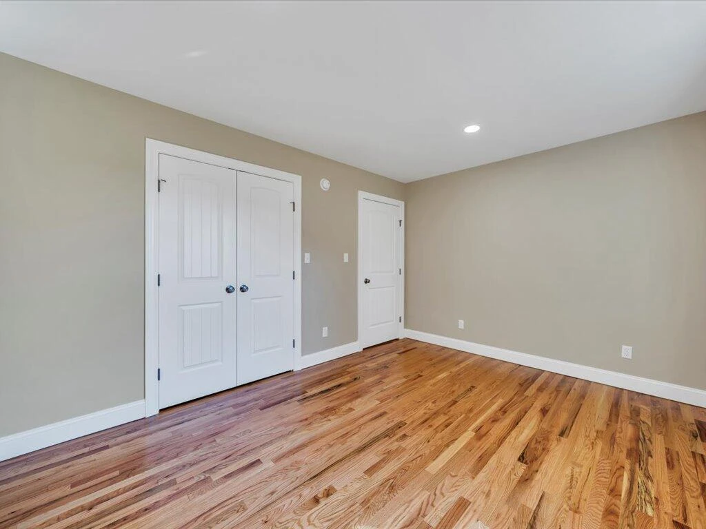 1100 Oakgrove AVE - Photo 27