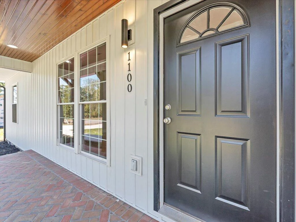 1100 Oakgrove AVE - Photo 32