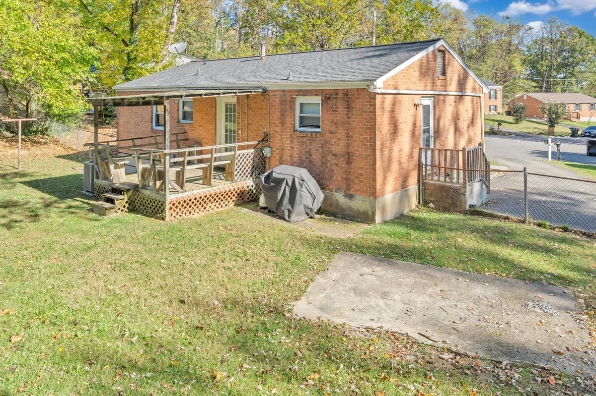 2634 Green Ridge CIR - Photo 36