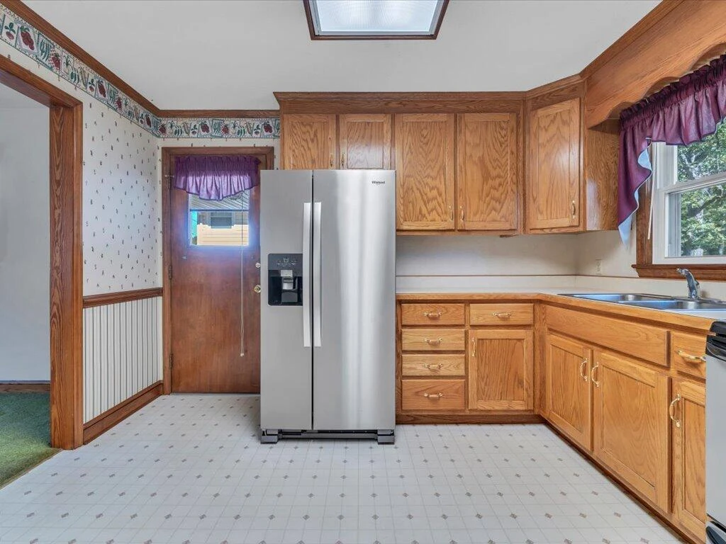 611 Murphy RD - Photo 10