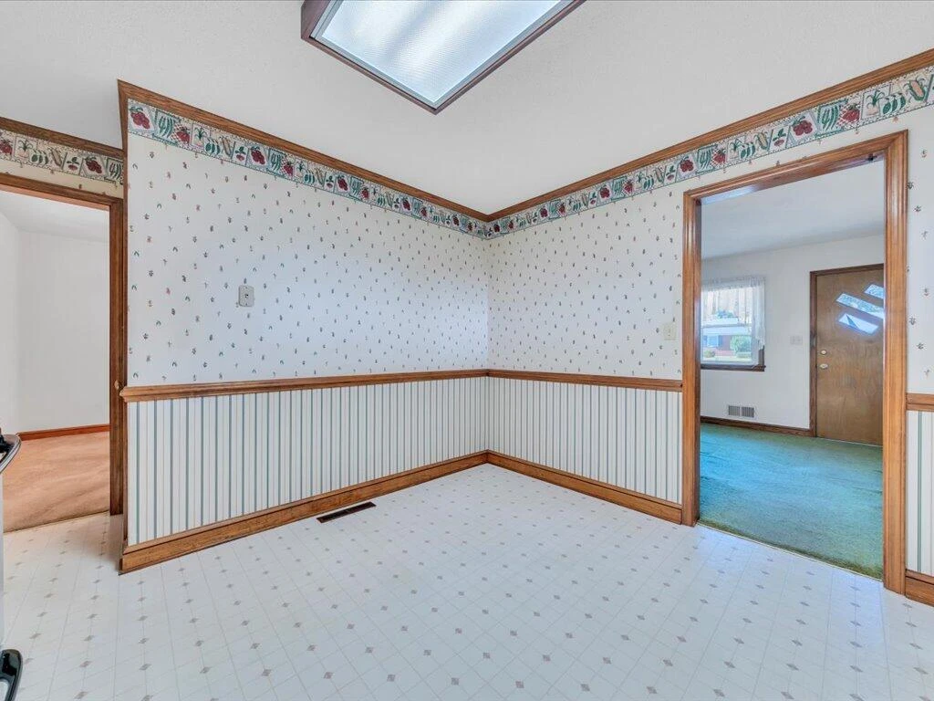 611 Murphy RD - Photo 12