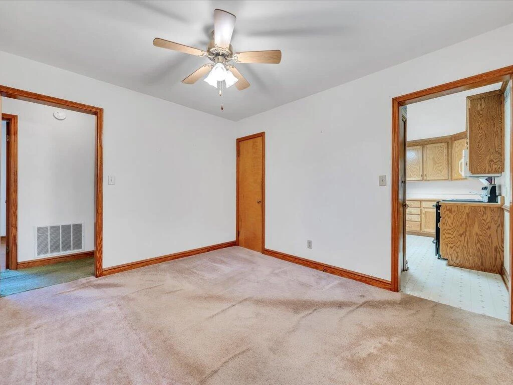 611 Murphy RD - Photo 13