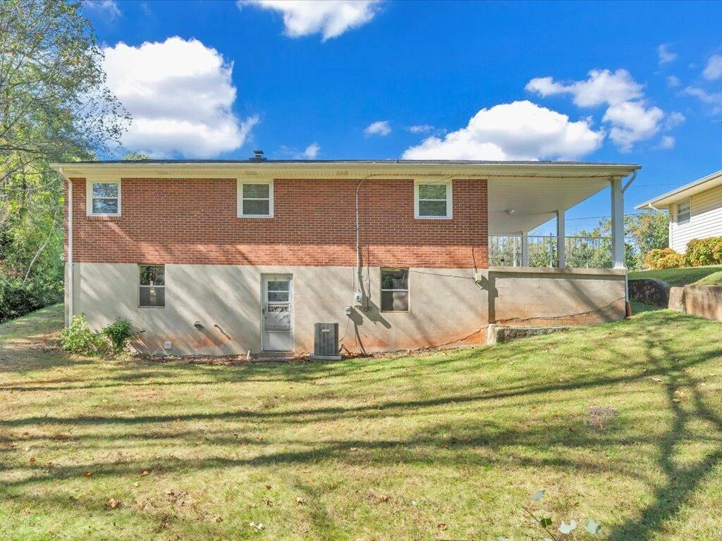 611 Murphy RD - Photo 28
