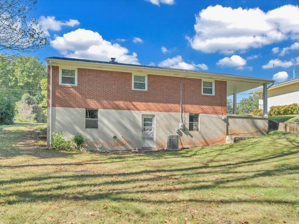 611 Murphy RD - Photo 29