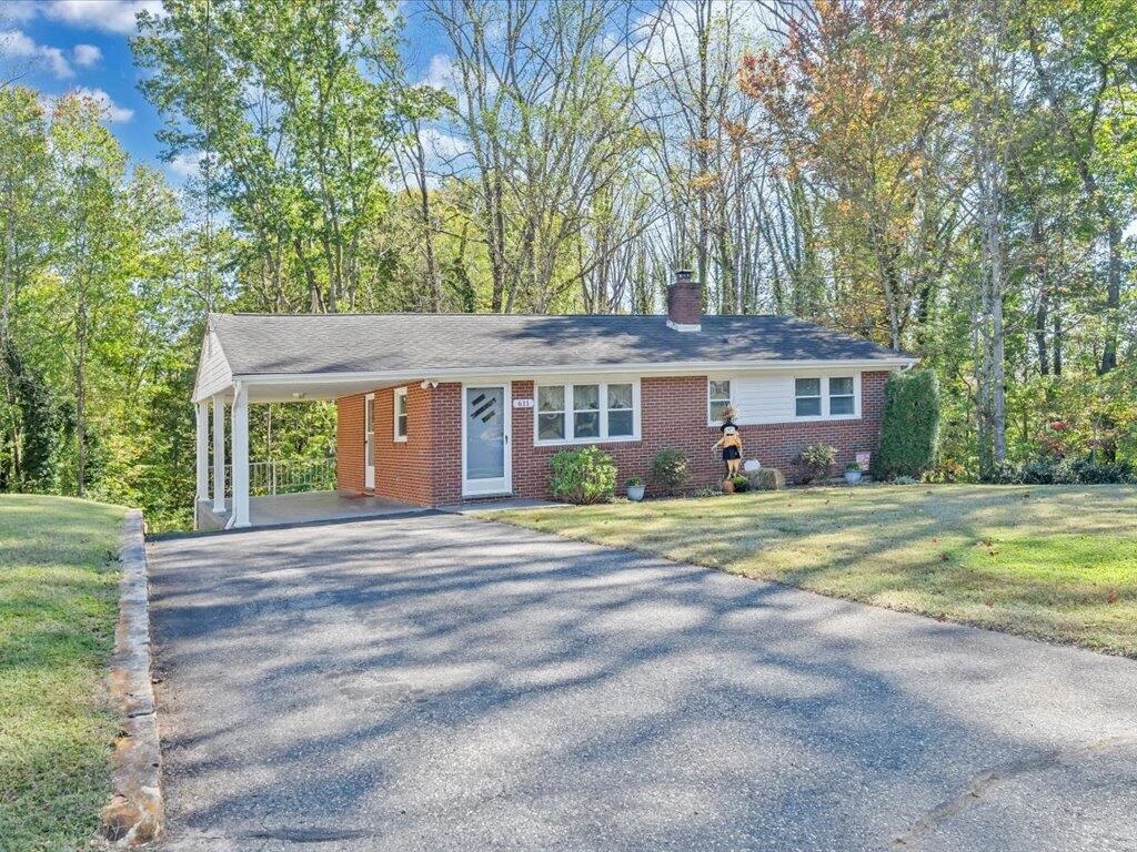 611 Murphy RD - Photo 36
