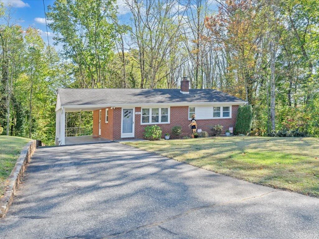 611 Murphy RD - Photo 37