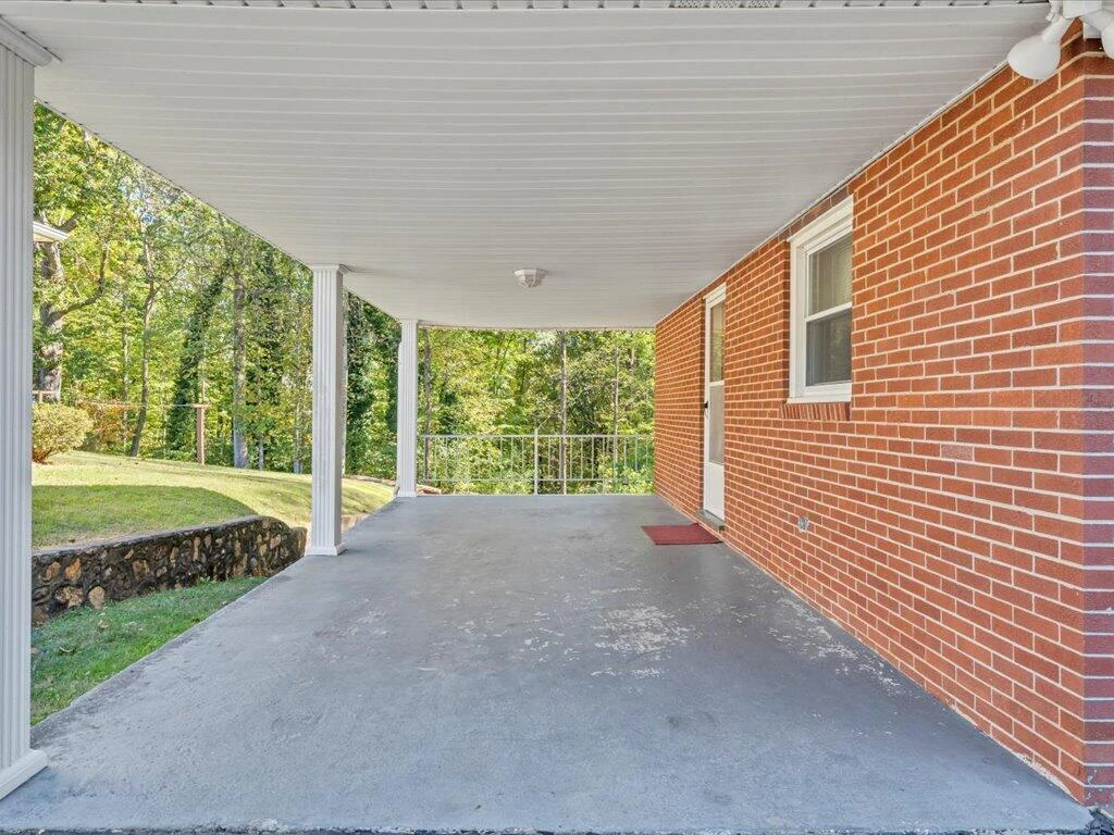 611 Murphy RD - Photo 38