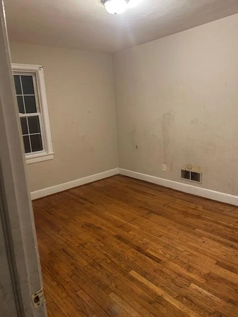 2518 Ravenwood AVE NW - Photo 7