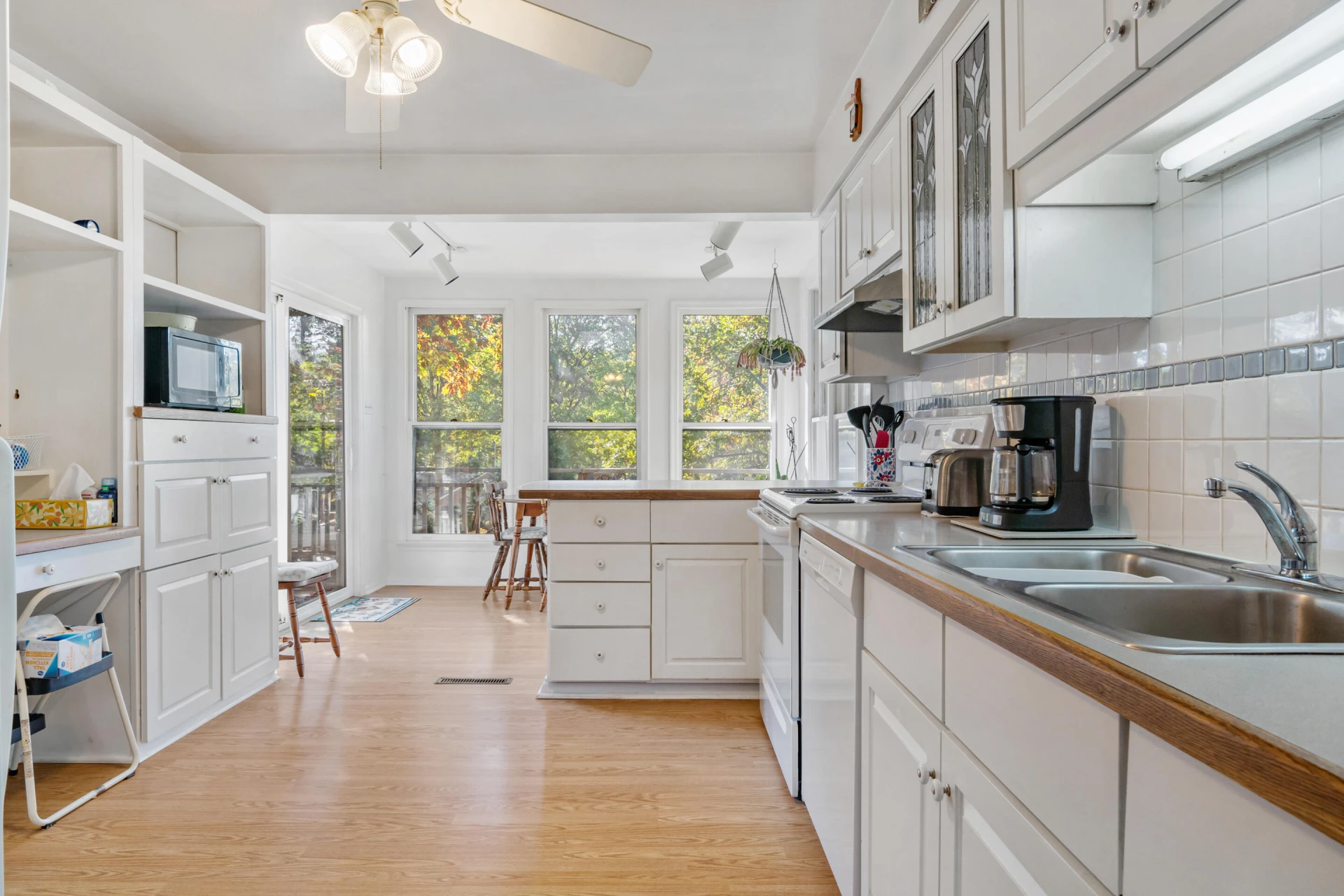 2926 Waxwing CIR - Photo 13