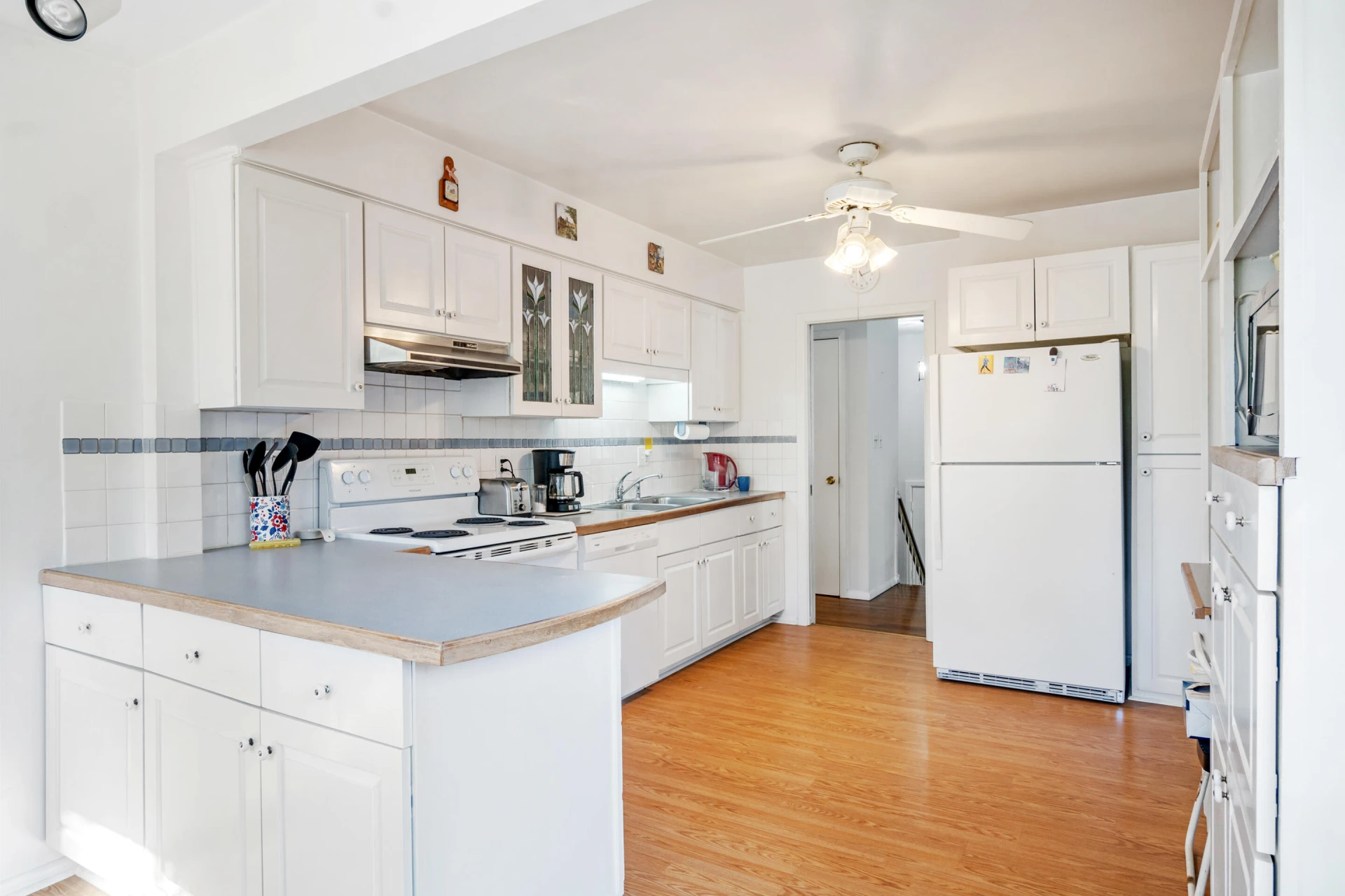 2926 Waxwing CIR - Photo 16