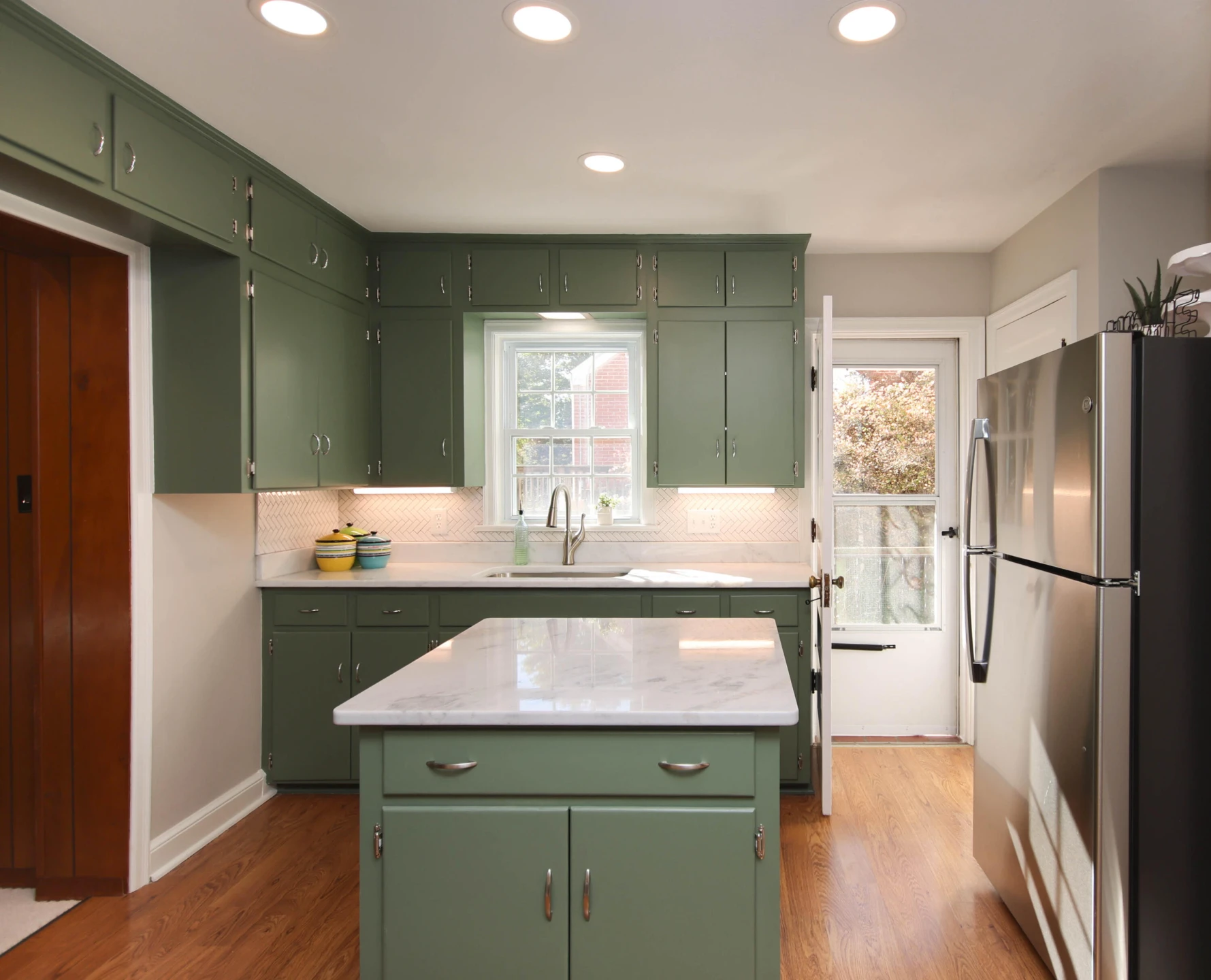 2630 Fairway DR SW - Photo 11