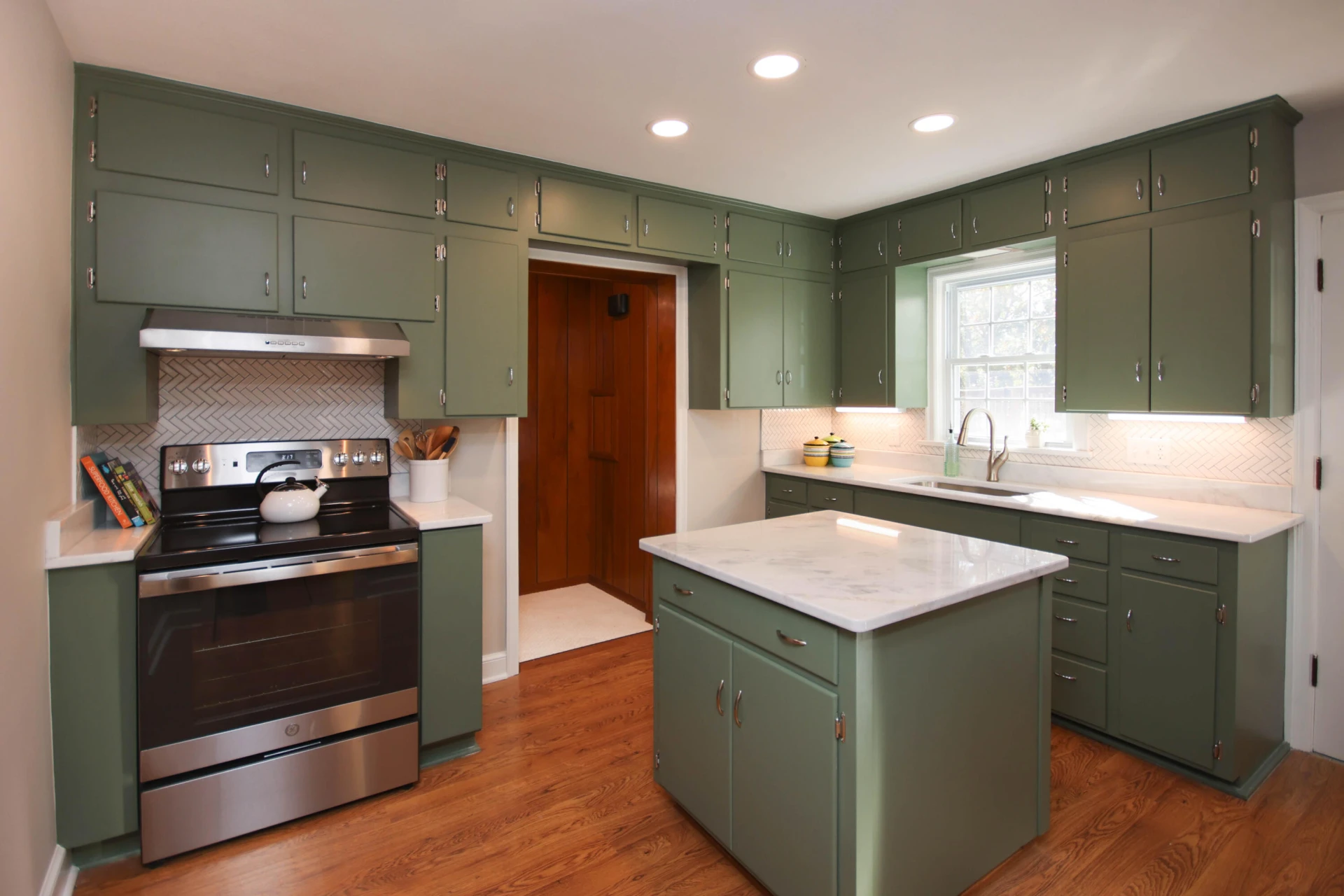2630 Fairway DR SW - Photo 9