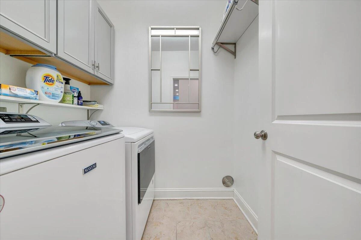 5653 Rockbridge CT - Photo 13