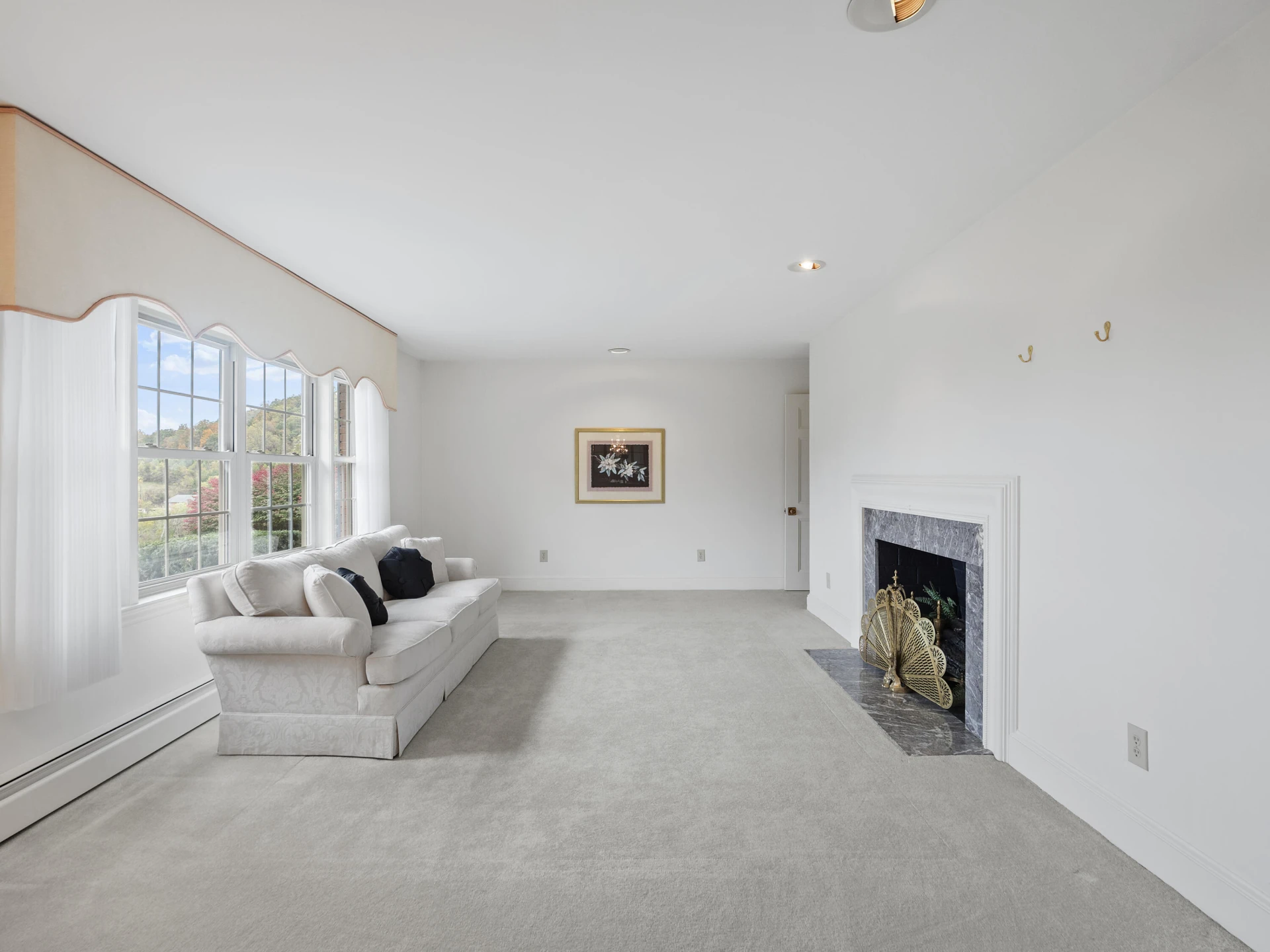 154 Tanyard RD - Photo 4