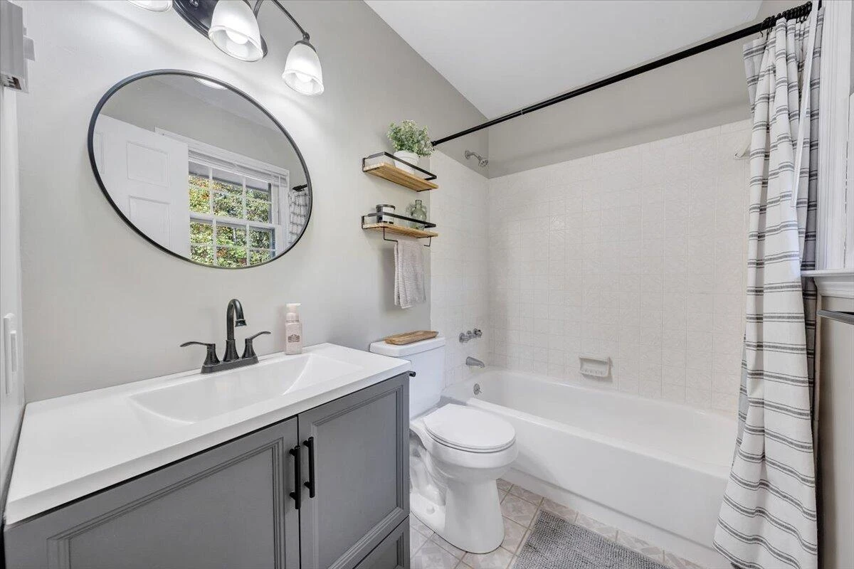 123 N Oakwood RD - Photo 31