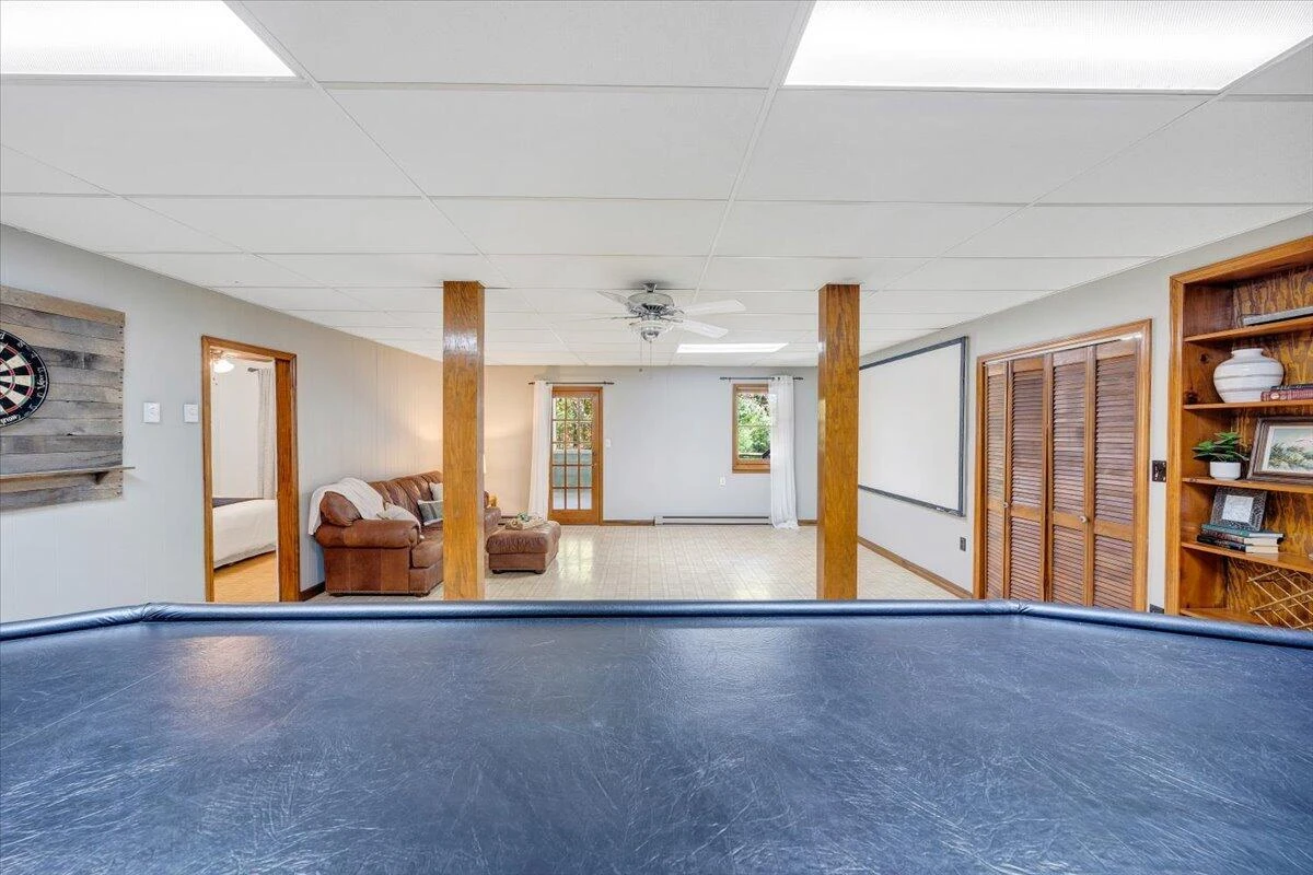 123 N Oakwood RD - Photo 33