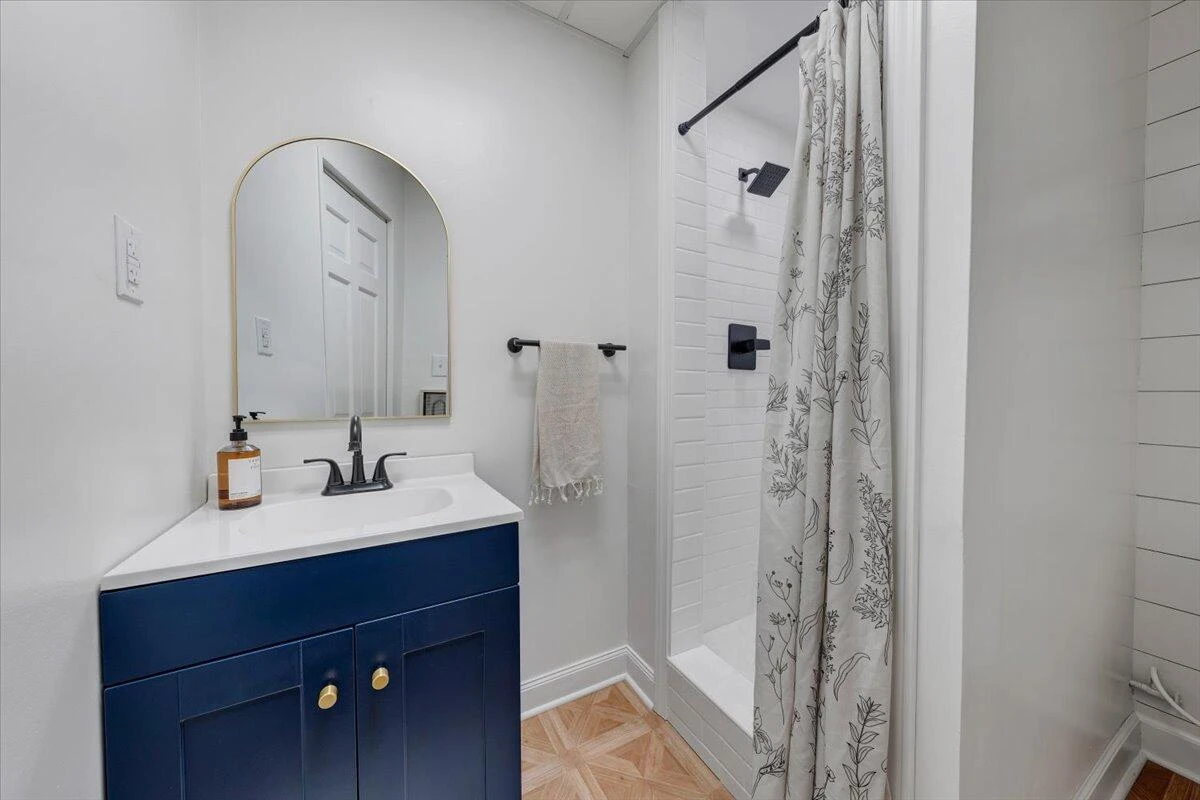 123 N Oakwood RD - Photo 39