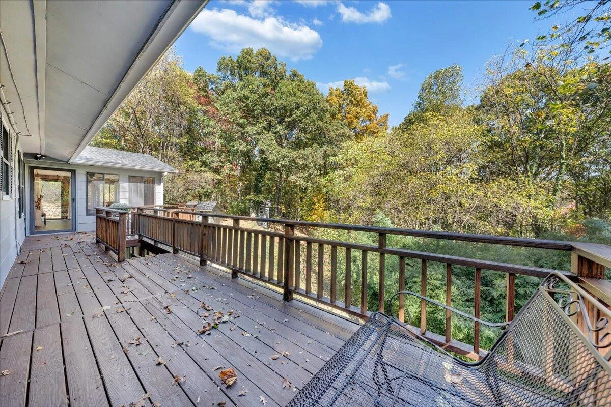 123 N Oakwood RD - Photo 44