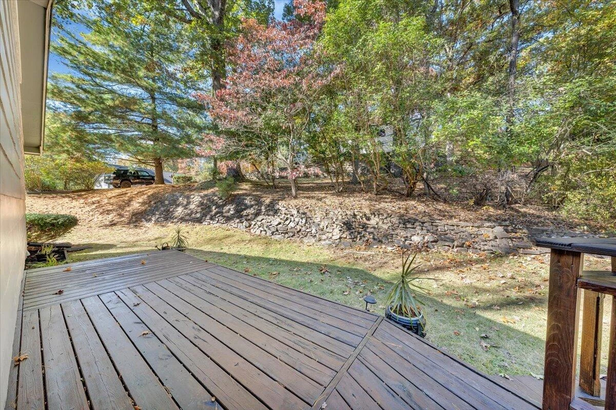123 N Oakwood RD - Photo 46
