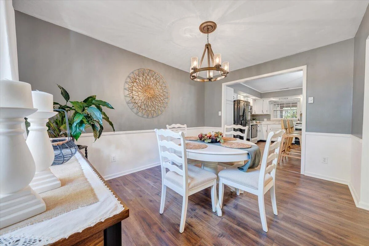 123 N Oakwood RD - Photo 10