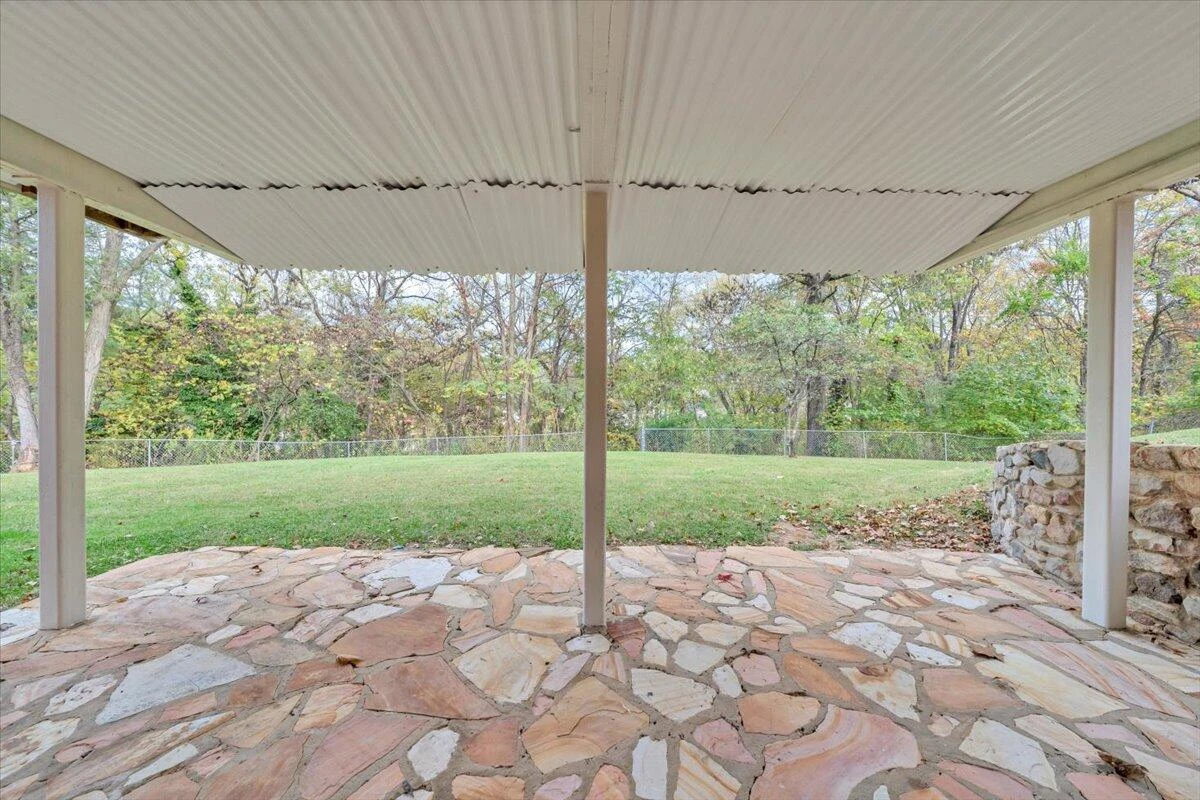 1943 Maylin DR - Photo 34
