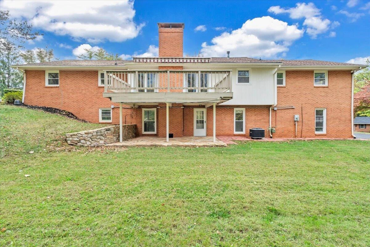 1943 Maylin DR - Photo 35
