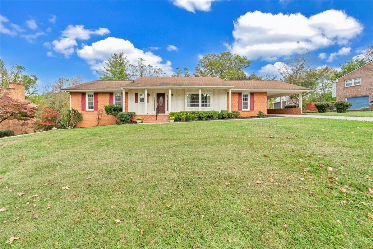 1943 Maylin DR - Photo 39
