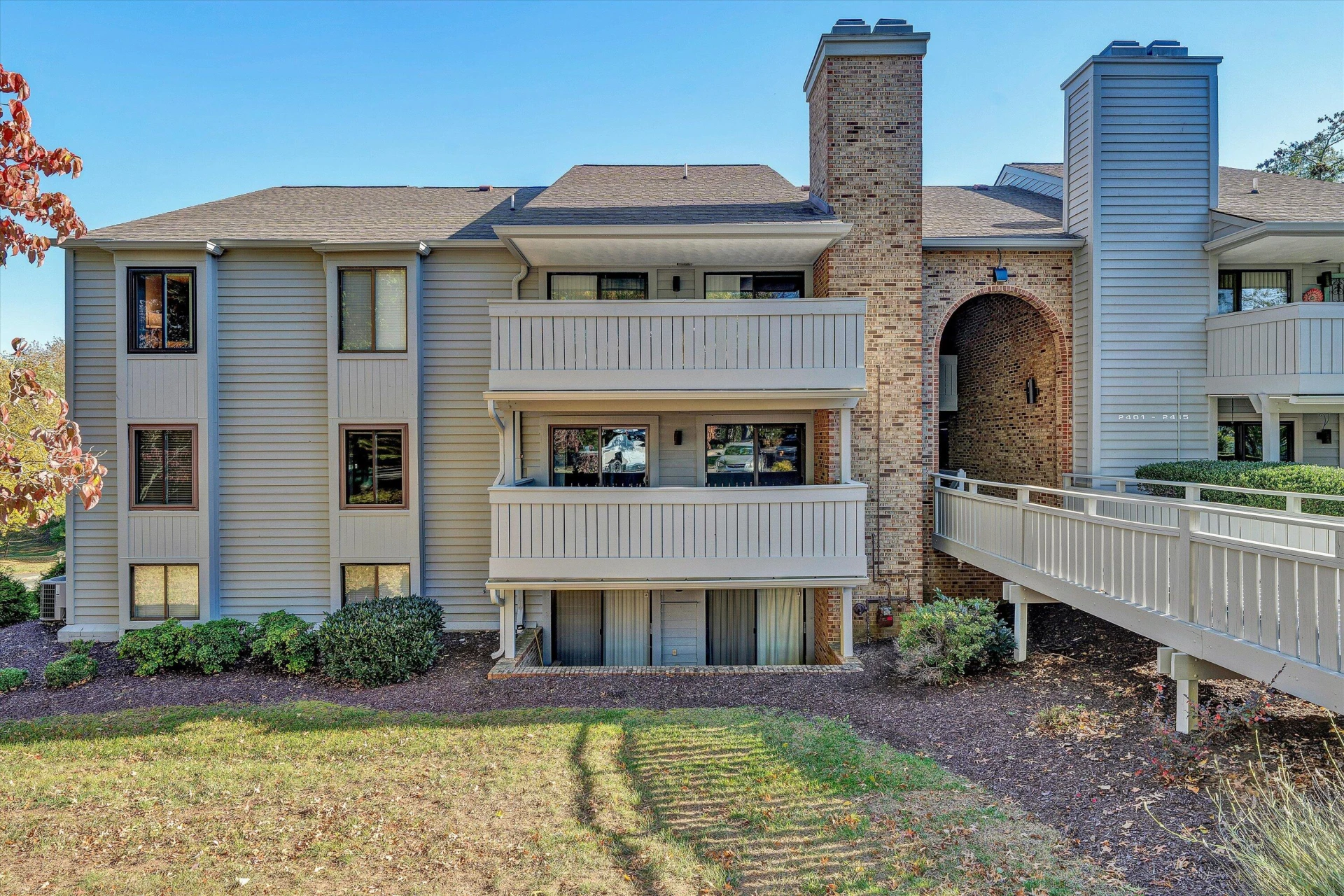 2405 Carriage House CT