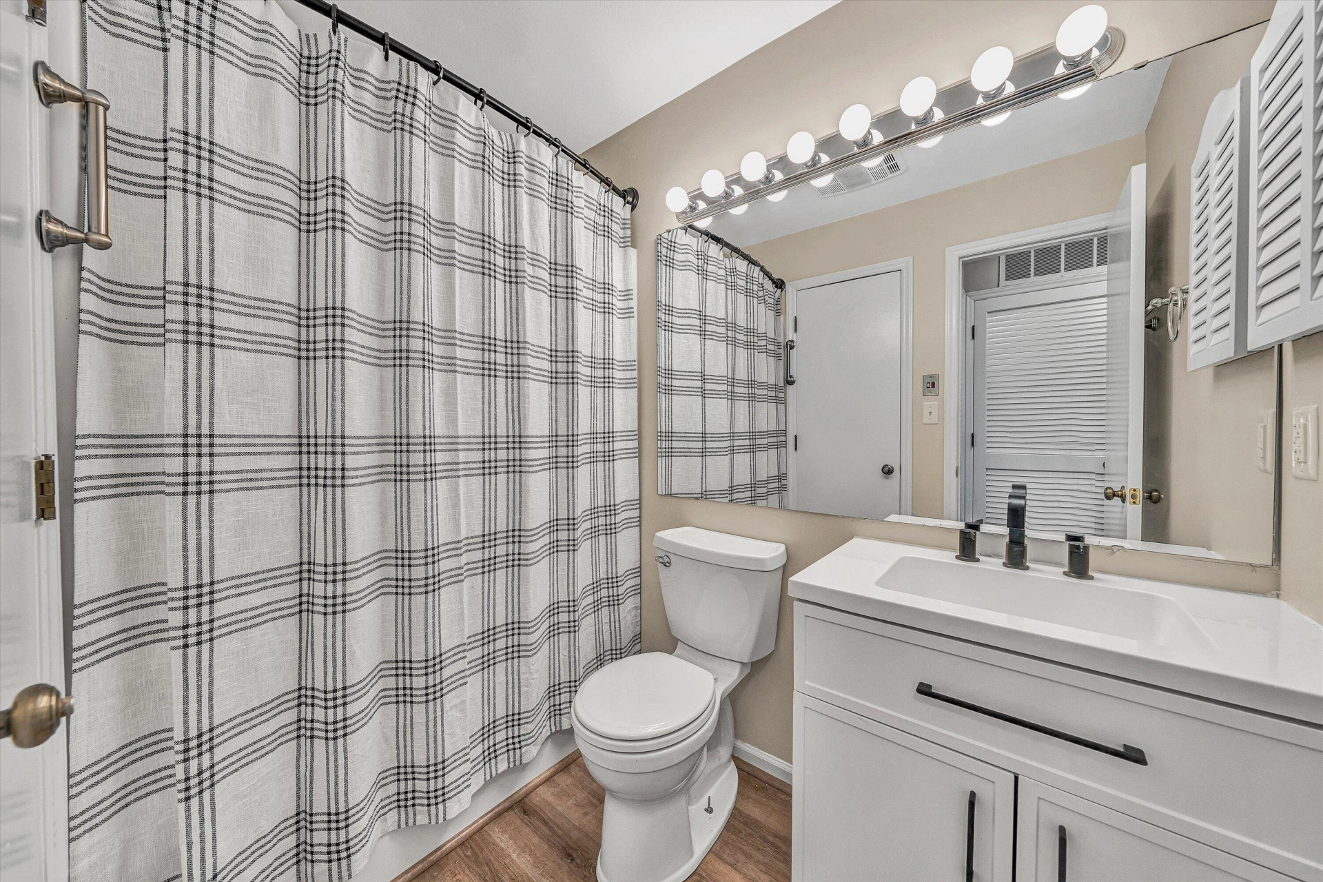 2405 Carriage House CT - Photo 12