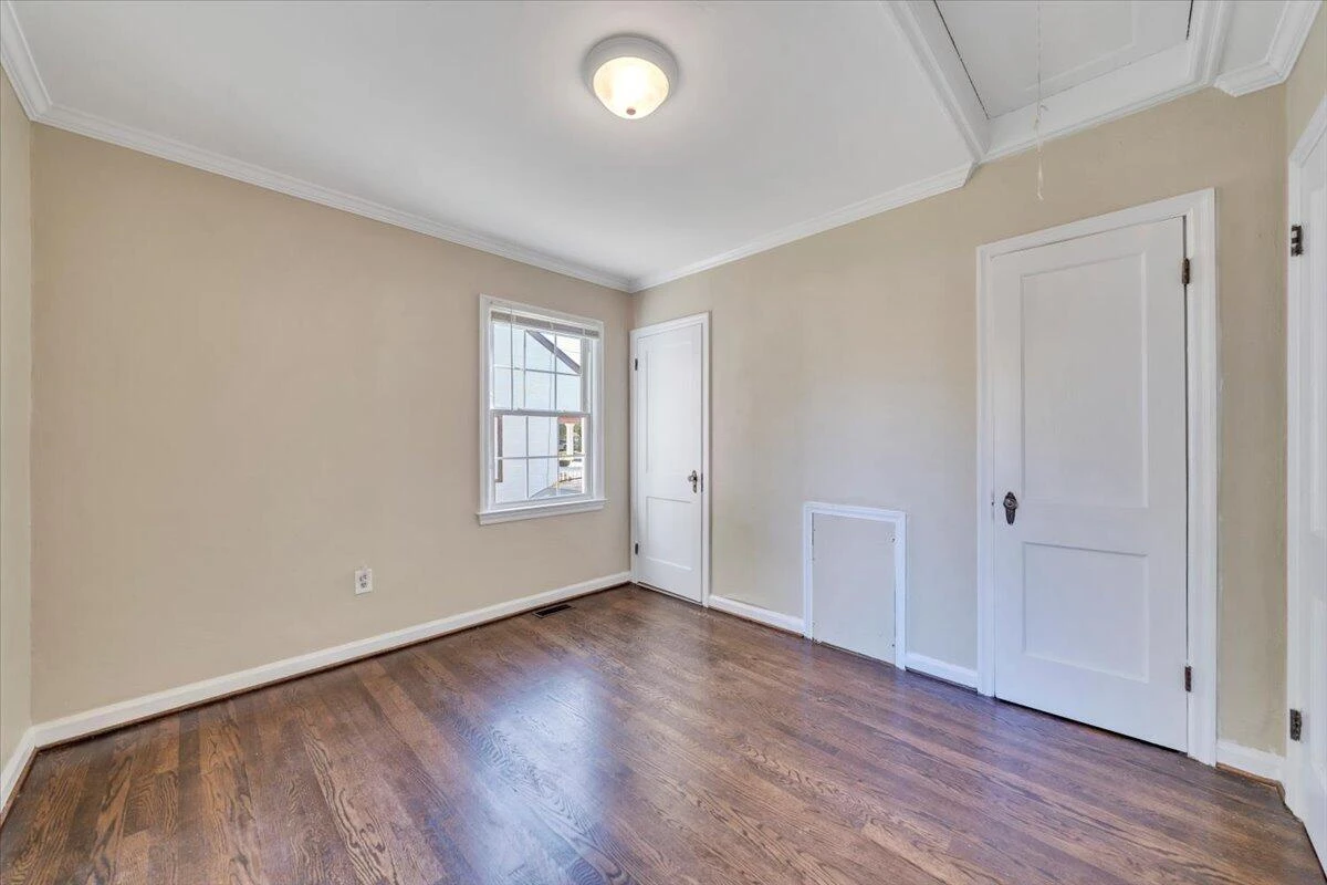 128 Courtney AVE NE - Photo 15