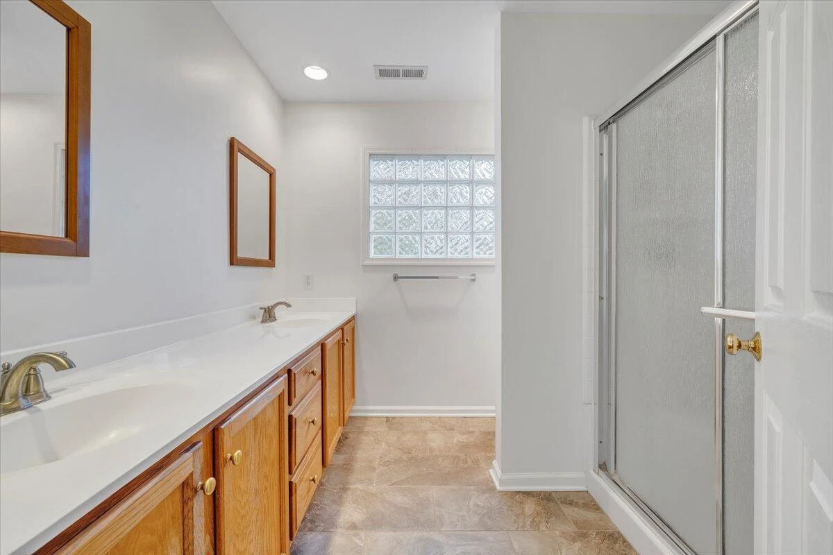 4558 Colonial Place DR - Photo 15
