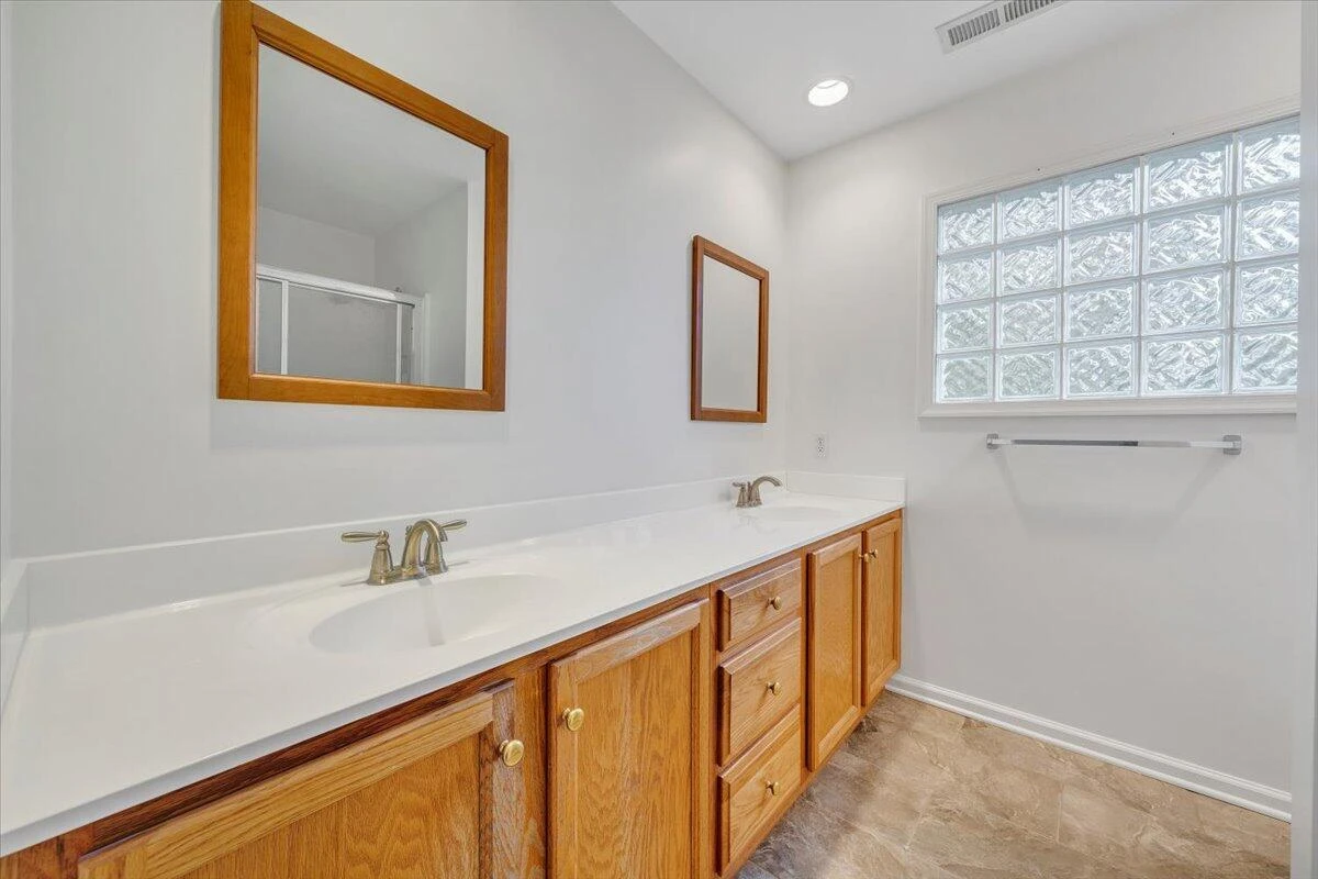 4558 Colonial Place DR - Photo 16