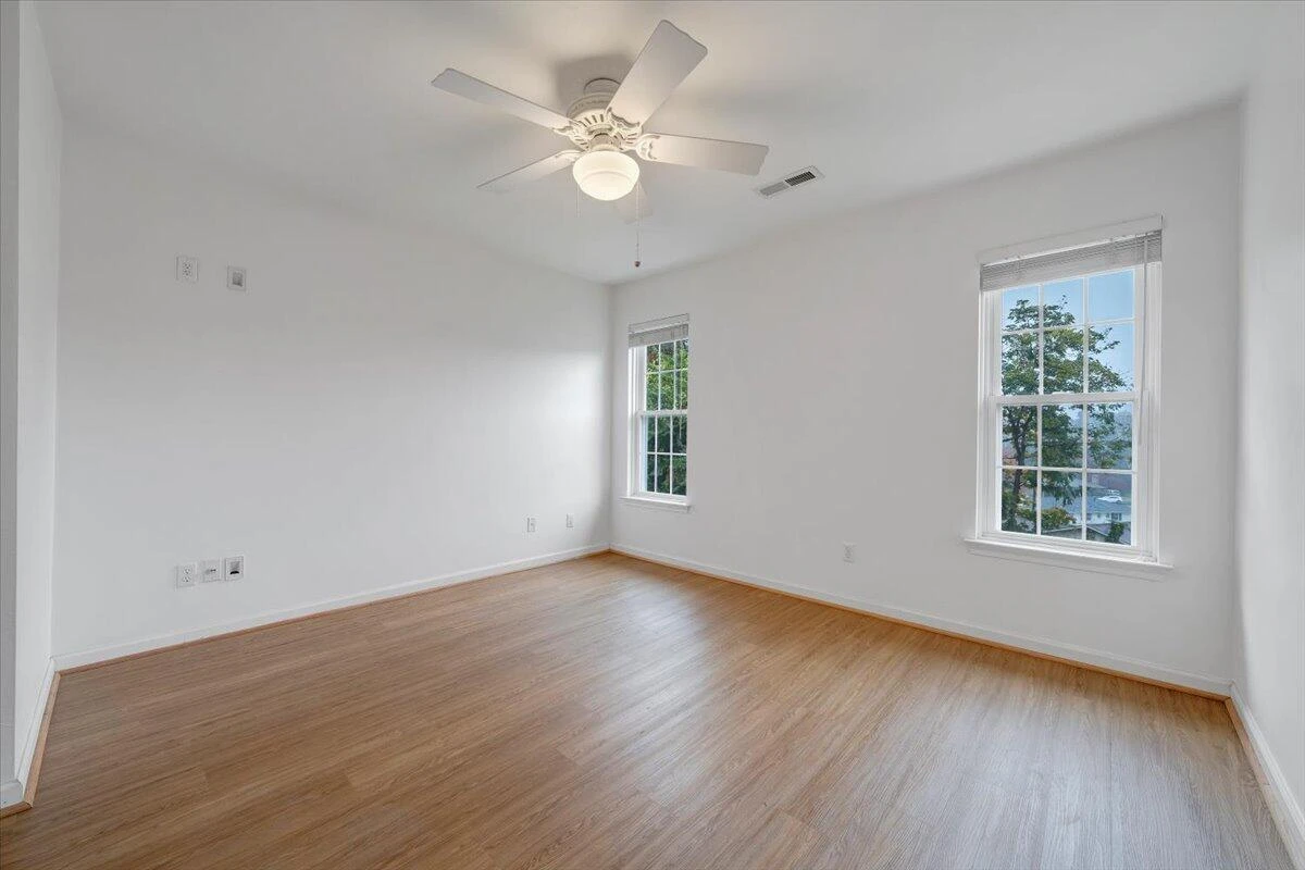 4558 Colonial Place DR - Photo 17