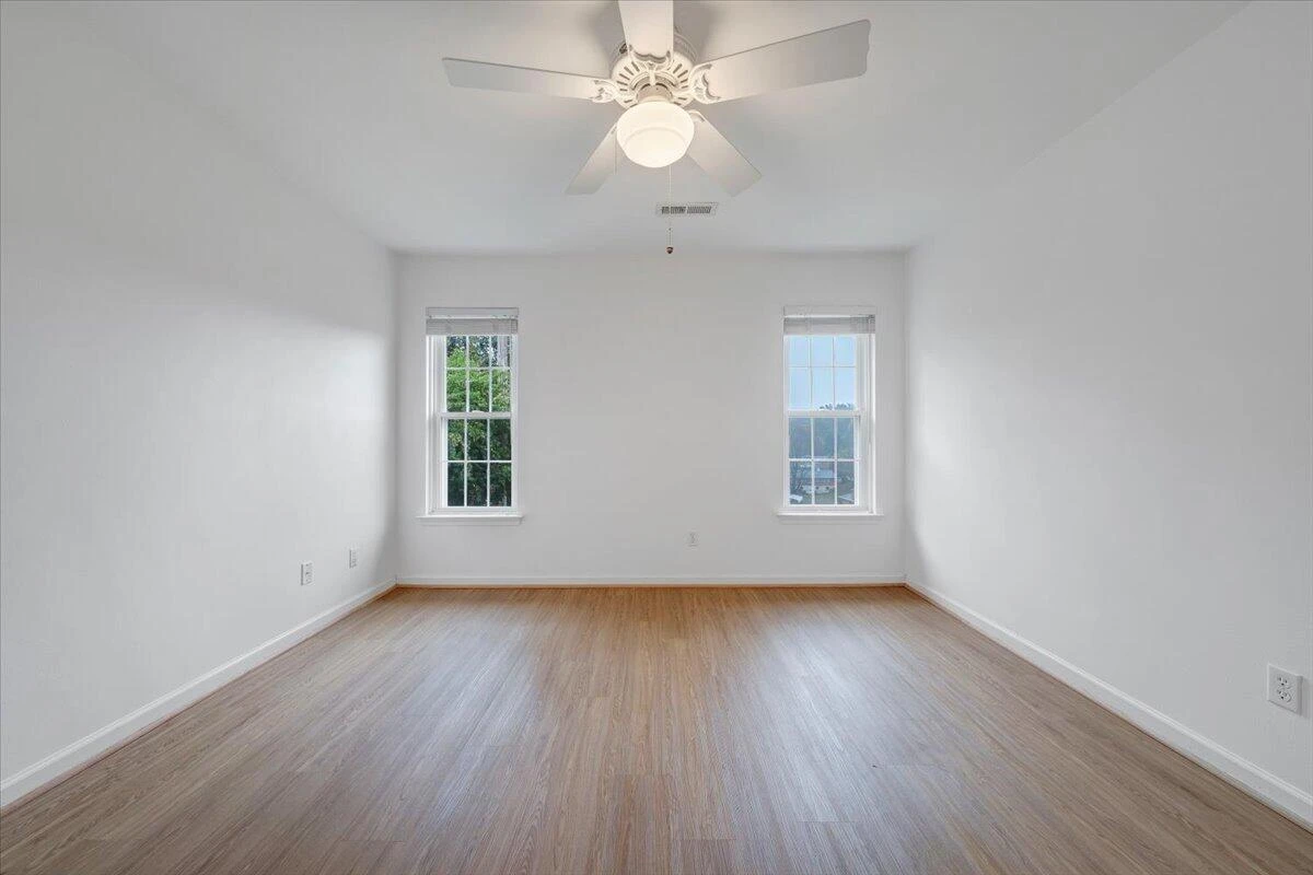 4558 Colonial Place DR - Photo 18