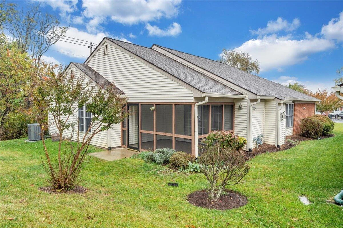 4558 Colonial Place DR - Photo 29