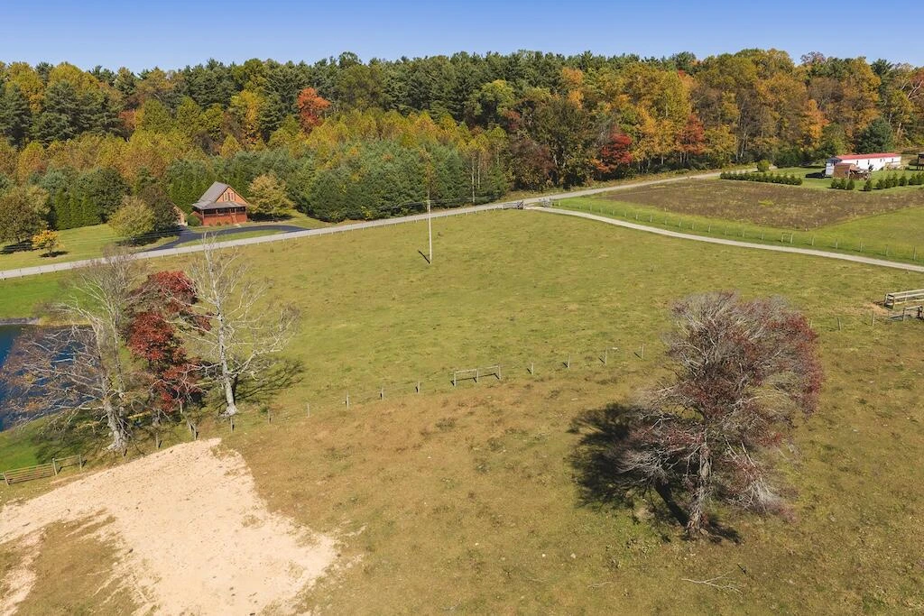 2038 Pilot View DR - Photo 46