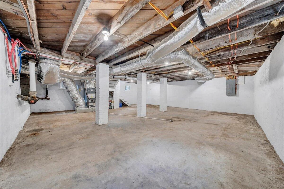 2027 Dale AVE SE - Photo 25