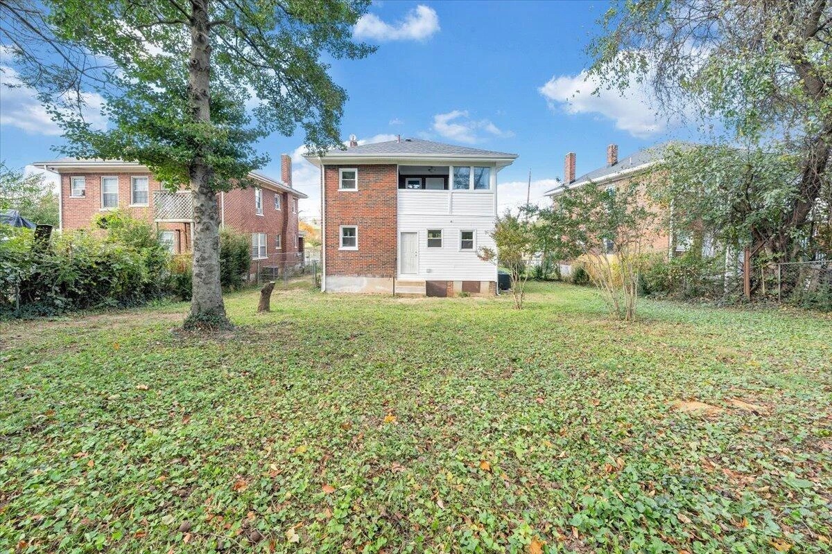 2027 Dale AVE SE - Photo 28