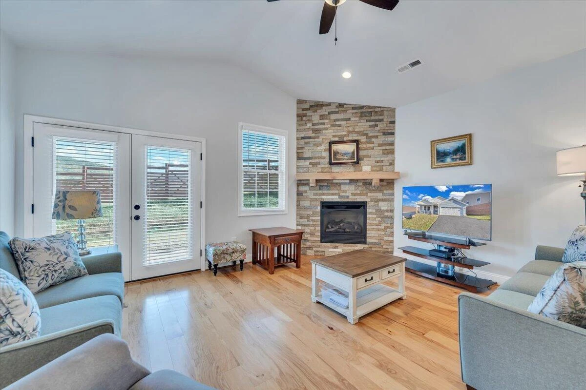 1217 Trafalgar DR - Photo 13
