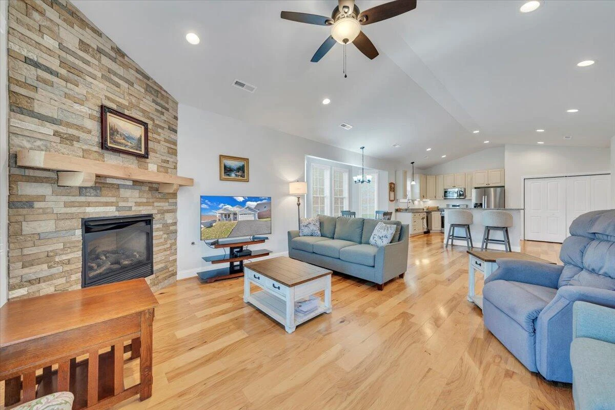 1217 Trafalgar DR - Photo 15